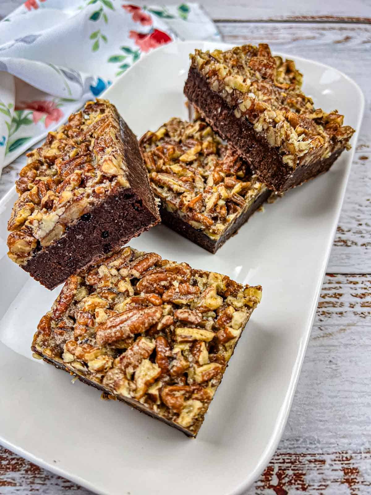 Bake the Best Pecan Pie Brownies: Recipe & Tips